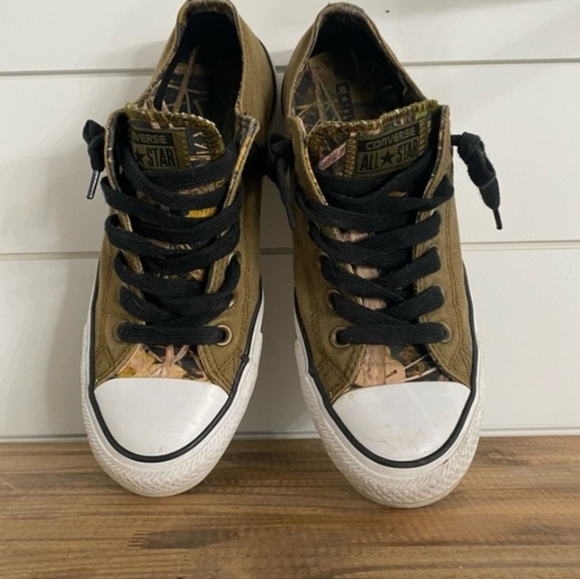 Converse Shoes - Realtree Converse NWT